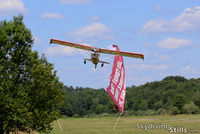 N11721 @ 7B9 - Dropping off a banner at Ellington, CT - by Dave G