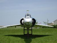 33 @ LFPA - on display at Persan Beaumont - by juju777