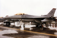 90-0831 @ EGVA - Another view of Rust 01 from Spangdahlem's 480 Fighter Squadron/52nd Fighter Wing on display at the 1993 Intnl Air Tattoo at RAF Fairford - the weather conditions had changed from earlier. - by Peter Nicholson