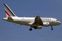 F-GUGB @ EDDF - on final RW07R