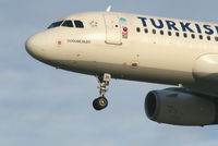 TC-JPI @ EBBR - Arrival of flight TK1937 to RWY 25L - by Daniel Vanderauwera