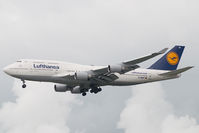 D-ABVF @ WSSS - Lufthansa Boeing 747-400 - by Dietmar Schreiber - VAP