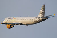 EC-ICS @ VIE - Vueling Airlines