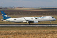 4O-AOC @ VIE - Montenegro Airlines - by Roman Reiner