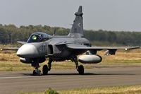 33 @ EBBL - taxying to the active - by Friedrich Becker