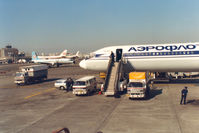 CCCP-86693 @ RJTT - Aeroflot at Haneda , 1977 - by Henk Geerlings