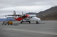 LN-LYR @ ENSB - LN-LYR at Longyearbyen airport (LYR) 2010. - by Lufttransport AS