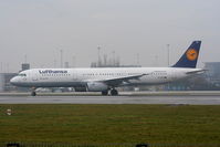 D-AISZ @ EGCC - Lufthansa - by Chris Hall