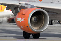 G-EZBD @ LOWS - Easyjet A319 - by Andy Graf-VAP