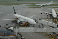 OE-LAY @ LOWW - Lauda Air Boeing 767-300