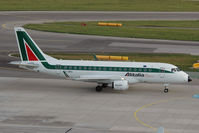 EI-DFG @ LOWW - Alitalia Express Embraer 170