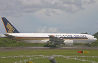 9V-SRF @ WADD - Singapore Airlines - by Lutomo Edy Permono