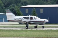 N1039J @ MGN - Landing RWY 28 - by Mel II