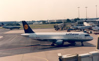 D-AIPE @ EHAM - Lufthansa - by Henk Geerlings