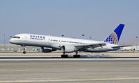 N529UA @ KLAS - United Airlines Boeing 757-222 N529UA (cn 25019/352)

Las Vegas - McCarran International (LAS / KLAS)
USA - Nevada, February 24, 2011
Photo: Tomás Del Coro - by Tomás Del Coro