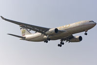 A6-EYS @ EBBR - Etihad Elegance on short final rwy 02 by NE winds. Sunny but cold winter day. The competition has started late jan 2011) on the Brussels-Gulf route with Qatar operating daily a A330-200 from Doha. - by Philippe Bleus
