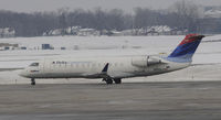 N915EV @ KMSP - Taxi for departure at MSP - by Todd Royer