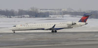 N605LR @ KMSP - Taxi for departure at MSP