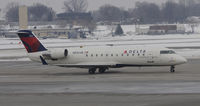 N8924B @ KMSP - taxi to gat at MSP - by Todd Royer