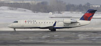 N8524A @ KMSP - taxi for departure at MSP - by Todd Royer