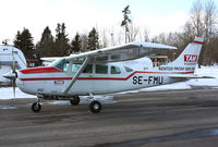 SE-FMU @ ESSX - Skydyving Cessna - by Hans Spritt