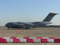 09-9206 @ EHRD - 2nd time a C-17 is on the platform of Rtm - by ghans