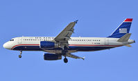 N678AW @ KLAS - US Airways Airbus A320-232 N678AW (cn 2482)

Las Vegas - McCarran International (LAS / KLAS)
USA - Nevada, February 24, 2011
Photo: Tomás Del Coro - by Tomás Del Coro