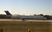 N999DN @ ATL - MD-88 ready for take off at Hartfield-Atlanta - by Mauricio Morro