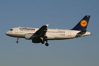 D-AIBE @ EBBR - Flight LH1006 is descending to RWY 25L - by Daniel Vanderauwera