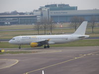 EC-ICT @ EHAM - Vueling basic clrs - by ghans