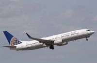 N11206 @ KFLL - Boeing 737-800 - by Mark Pasqualino