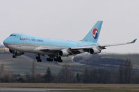 HL7605 @ VIE - Korean Air Cargo - by Chris Jilli