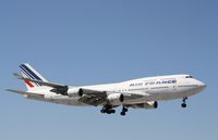 F-GISD @ KMIA - Boeing 747-400 - by Mark Pasqualino