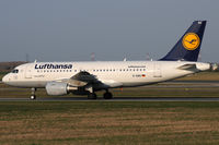 D-AIBD @ VIE - Lufthansa - by Chris Jilli