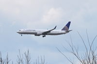 N45440 @ KORD - Continental Airlines 737-924ER, COA1823 arriving from KPBI, on approach RWY 27L KORD. - by Mark Kalfas