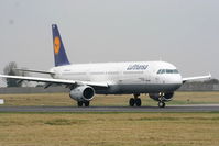 D-AISG @ EIDW - Lufthansa - by Chris Hall