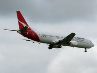 VH-TJX @ YMML - Tango Juliet Xray over the fence on approach to runway 16 at Melbourne (Tullamarine) - by red750