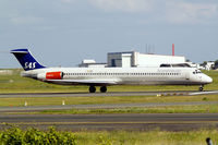 LN-ROU @ EKCH - McDonnell-Douglas DC-9-82 [49424] (SAS Scandinavian Airlines) Copenhagen-Kastrup 10/06/2008 - by Ray Barber