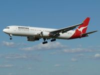 VH-OGL @ YMML - QANTAS Boeing 767 Oscar Golf Lima approaching runway 34 at Melbourne (Tullamarine) - by red750