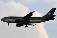 JY-AGN @ VIE - Royal Jordanian - by Chris Jilli