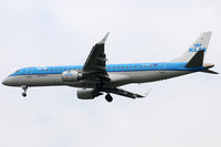 PH-EZK @ VIE - KLM Cityhopper