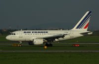 F-GUGK @ LOWW - Air France Airbus A318 - by Andreas Ranner