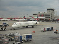 N977DL @ KATL - Atlanta - by Ronald Barker