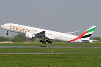 A6-ECJ @ VIE - Emirates