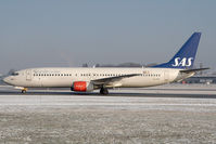 LN-RRK @ LOWS - Scandinavian Airlines 737-800 - by Andy Graf-VAP