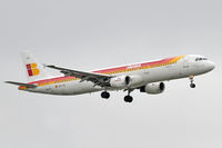 EC-IIG @ EGLL - Iberia - by Artur Bado?