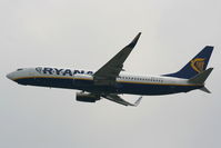 EI-EPH @ EGSS - Ryanair - by Chris Hall