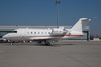 OE-IDV @ LOWW - CL605