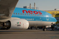 I-NEOZ @ LOWW - Neos Boeing 737-800 - by Dietmar Schreiber - VAP