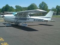 N172DC @ 3GV - Sitting at Grain Valley with problems - by Floyd Taber